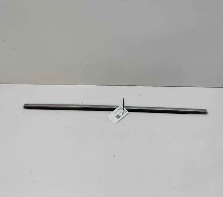 Citroen DS7 Crossback Door glass trim 9815702880
