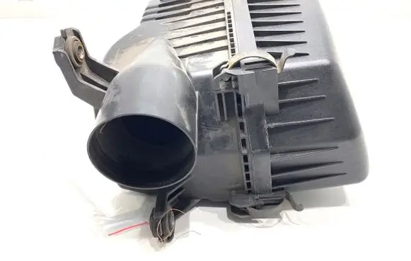 Hyundai i30 Air filter box 28100A5800
