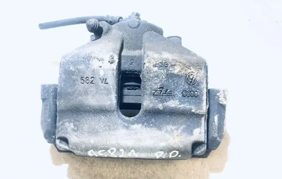 Volkswagen Jetta VI Front brake caliper