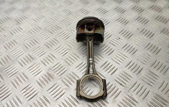 Opel Astra L Piston with connecting rod 9807260380