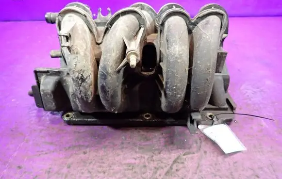 Renault Thalia I Intake manifold