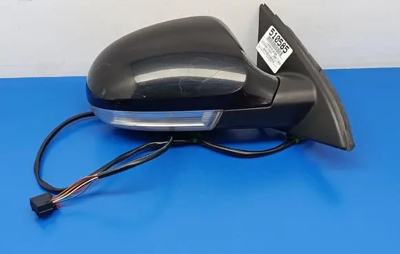Volkswagen PASSAT B5.5 Front door electric wing mirror