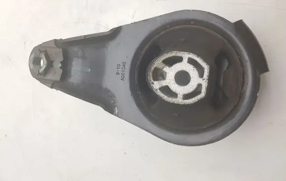 Peugeot 3008 I Engine mount bracket A001350
