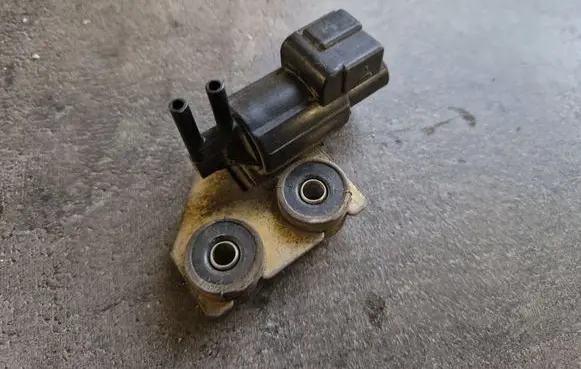 Valve vacuum