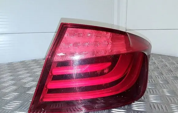 Rear/tail lights