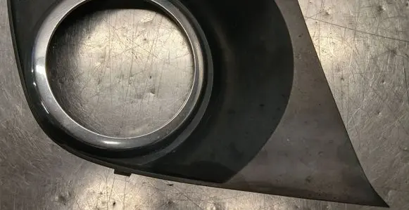 Front fog light trim/grill