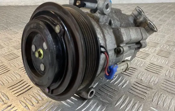 Chevrolet Cruze Air conditioning (A/C) compressor (pump) 687997689 13250601 108310306