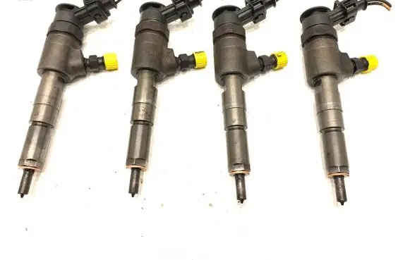 Peugeot 207 Fuel injectors set 0445110252