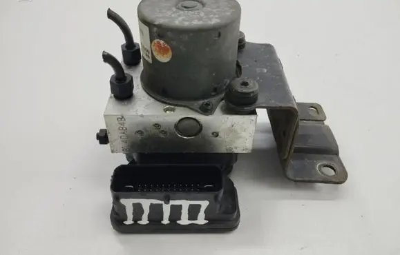 Hyundai Veloster ABS Pump G62GAH1D1321707 589202V700