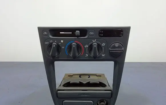 Toyota Corolla E110 Climate control unit 55411-1A040