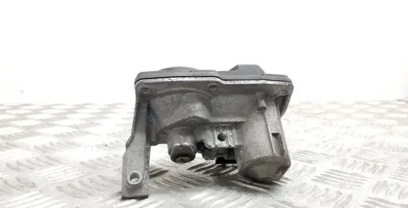 Volkswagen PASSAT B8 Intake manifold valve actuator/motor 5Q0253691H