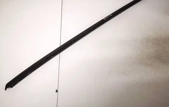 Citroen Xsara Picasso Windshield trim 