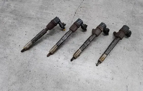 Fuel injector