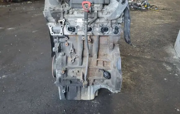 Mitsubishi Colt Engine