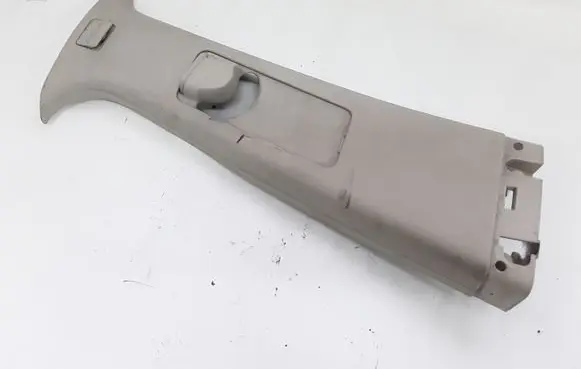 Land Rover Freelander 2 - LR2 (B) pillar trim (top) LALB00010A1