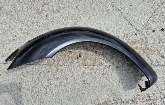 Volkswagen New Beetle Rear arch trim