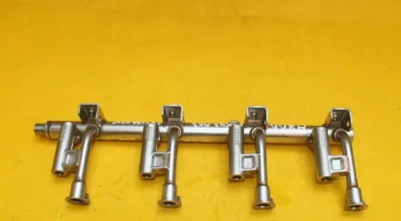 Fuel main line pipe