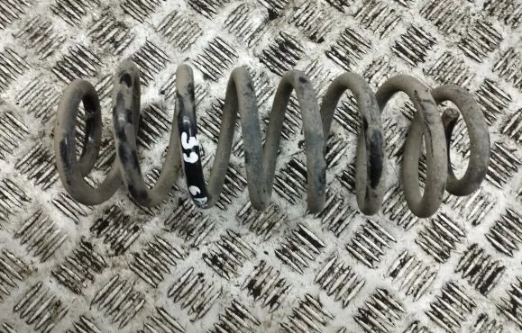 BMW 5 E39 Rear coil spring