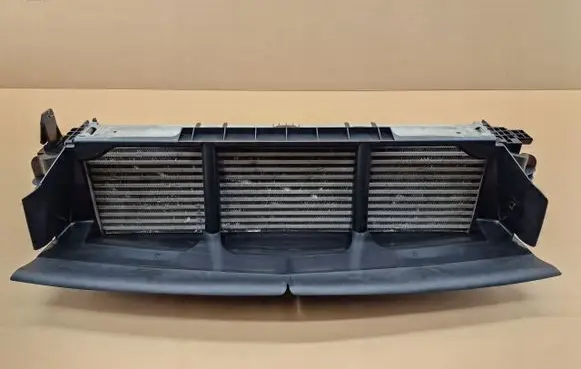 Mercedes-Benz Sprinter W907 W910 Intercooler radiator