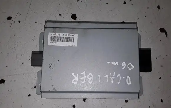 Dodge Caliber Sound amplifier vp6cyf18c808ac