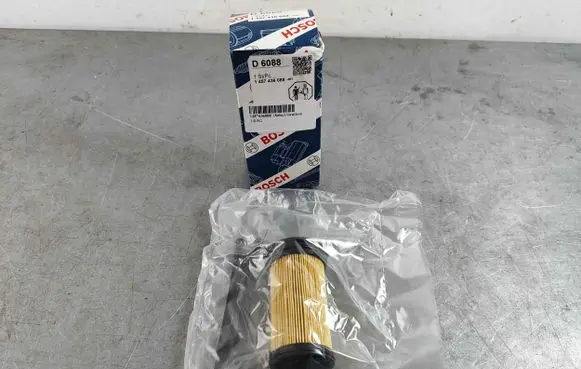 Volvo XC60 Air filter 1457436088