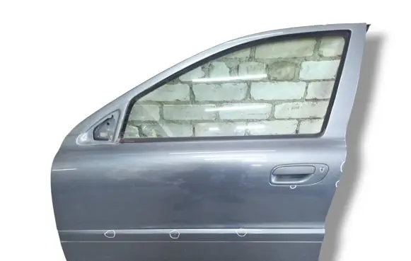 Volvo XC70 Front door