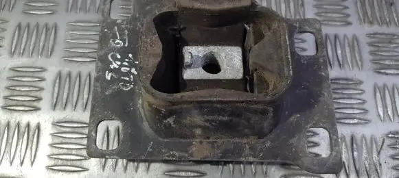 Ford Focus Engine mount bracket 98AB7M121AJ 98AB-7M121-AJ