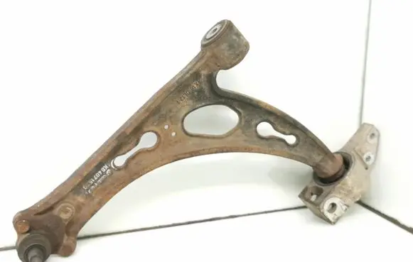Volkswagen Touran I Front lower control arm/wishbone 1K0407153G 1K0199297G AW6082128184