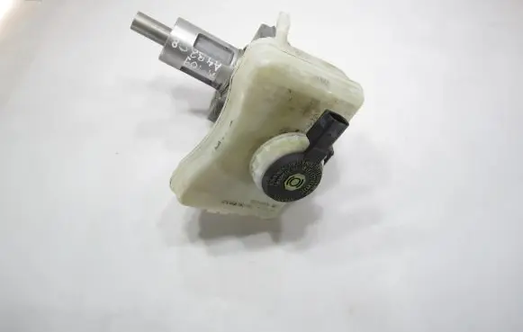 Audi A4 S4 B8 8K Master brake cylinder 8K0611301A