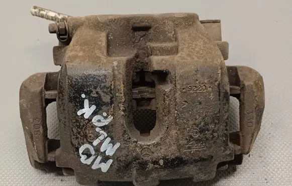 Mercedes-Benz ML W164 Front brake caliper 68252401 0005
