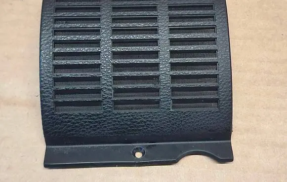 Mercedes-Benz 280 450 W116 Subwoofer grill/trim 1166801539 S17881