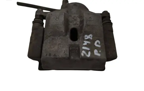 Toyota Prius (XW50) Front brake caliper