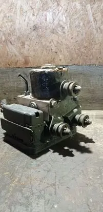 Skoda Octavia Mk2 (1Z) ABS Pump 1K0907379AC
