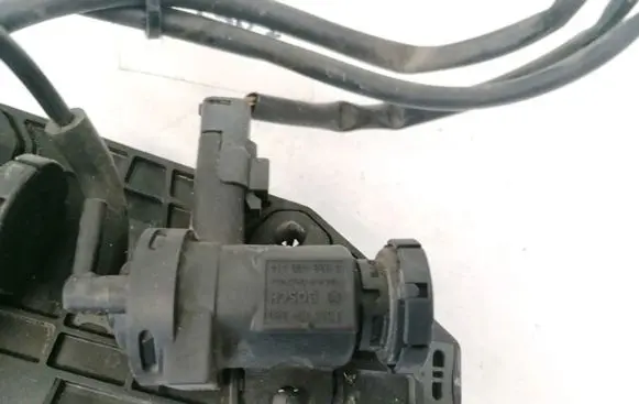 Citroen C5 Turbo solenoid valve 9635704380 0928400414