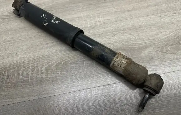 Nissan Qashqai Rear shock absorber/damper 562104EA2A