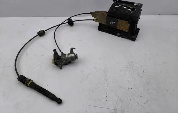 Jeep Grand Cherokee (WK) Gear shifter/selector 52124292aa 56010568ac