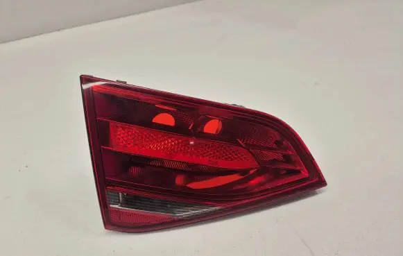 Audi A4 S4 B8 8K Tailgate rear/tail lights 8K5945093