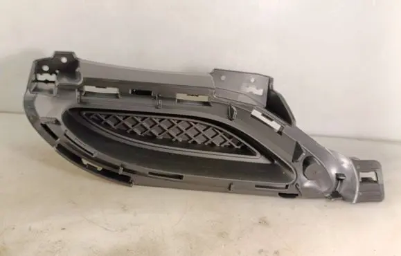 Mercedes-Benz E W213 Front bumper lower grill A2138856002