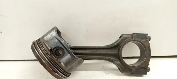 Mercedes-Benz E W124 Piston with connecting rod 1040304817 1020302420 1040305817