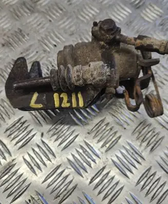 Audi A4 S4 B6 8E 8H Rear brake caliper 