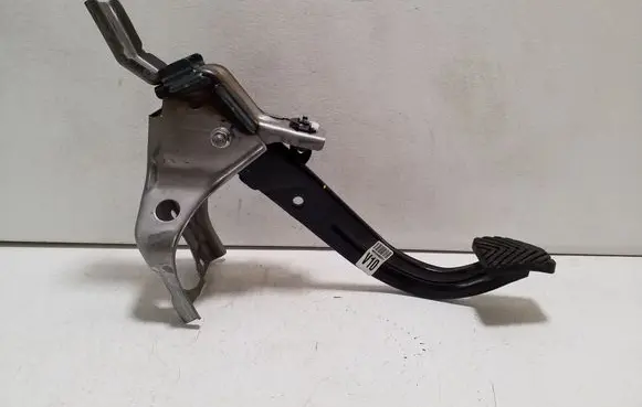KIA Stonic Brake pedal 