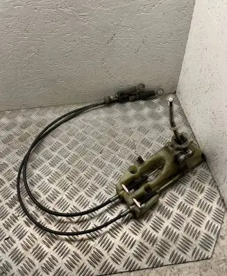 Toyota Avensis T220 Gear shifter/selector