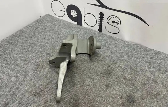 Tesla Model S Engine mounting bracket 107775100A