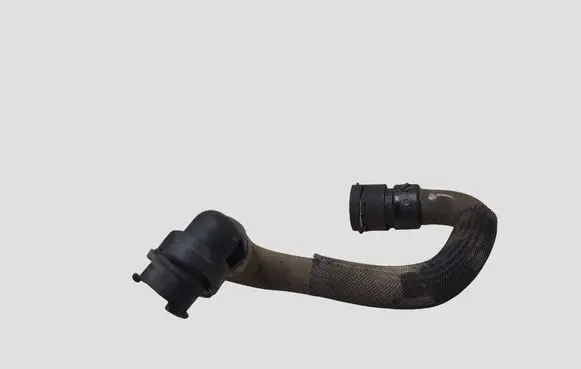 Volvo V60 Engine coolant pipe/hose