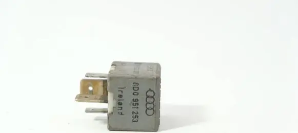 Audi A4 S4 B6 8E 8H Other relay 8D0951253