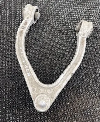 Mercedes-Benz S C217 Front upper control arm/wishbone A2229702