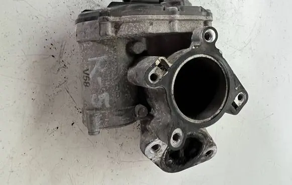 Renault Laguna III EGR valve 8200797706 A2C53179081 H8200327011