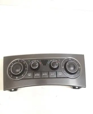 Mercedes-Benz C W203 Climate control unit A2038303485