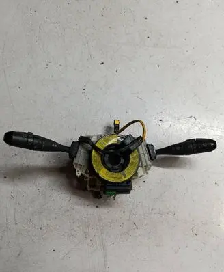 Wiper turn signal indicator stalk/switch
