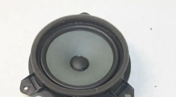 Toyota Auris E180 Rear door speaker 861600D370
